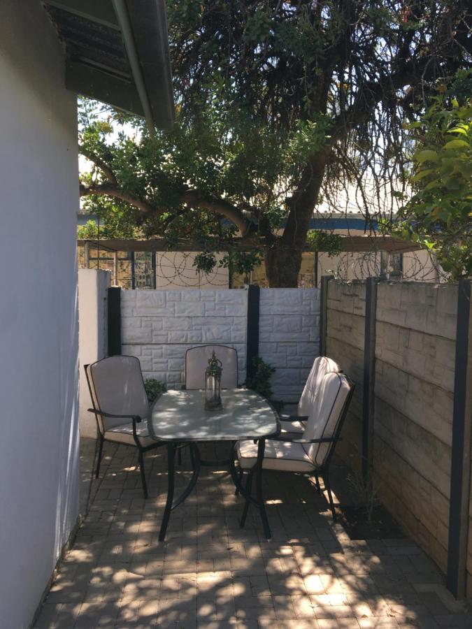 Spinoza Self Catering Accommodation Windhoek Luaran gambar