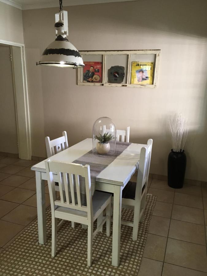 Spinoza Self Catering Accommodation Windhoek Luaran gambar