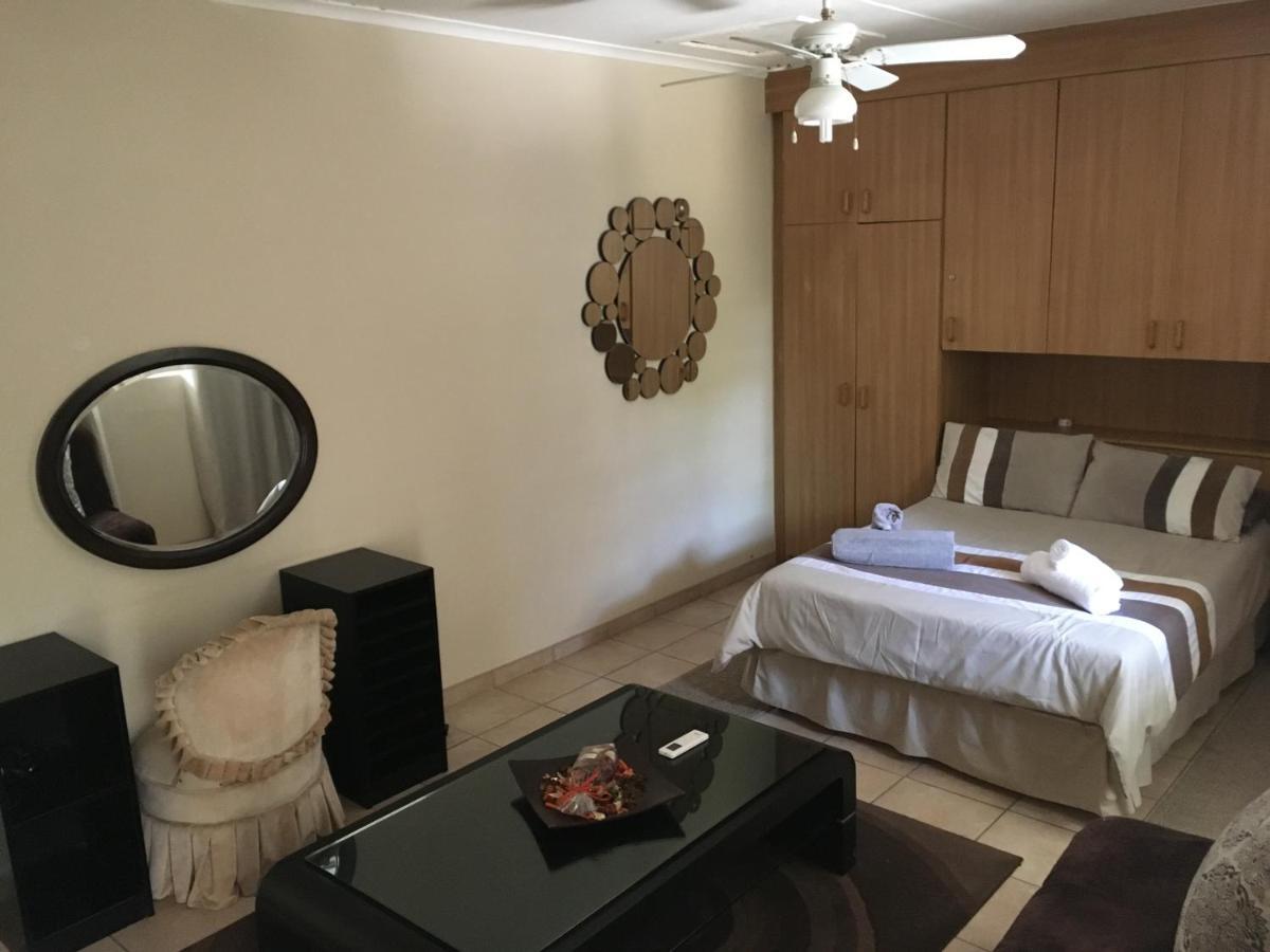 Spinoza Self Catering Accommodation Windhoek Luaran gambar