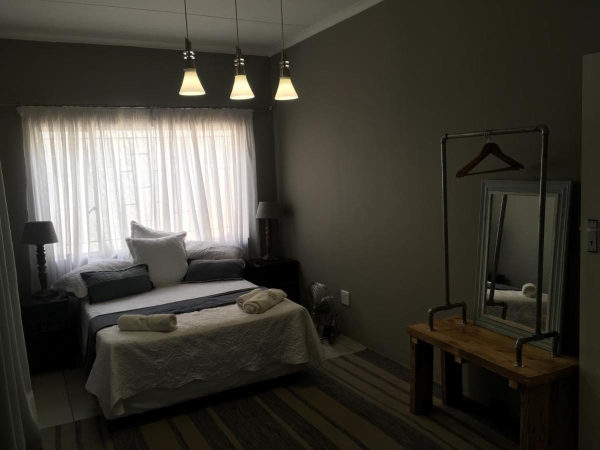 Spinoza Self Catering Accommodation Windhoek Luaran gambar